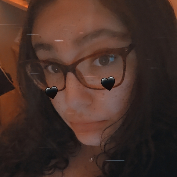 Meet your Posher, Jade - Picture 3 of 16